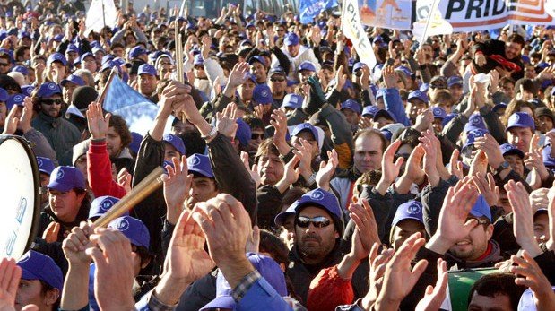 Asamblea de petroleros.